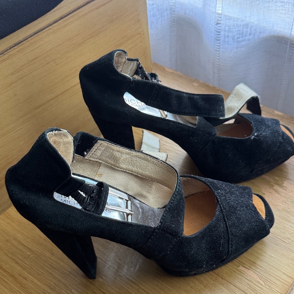 Michael kora / Black High Heels